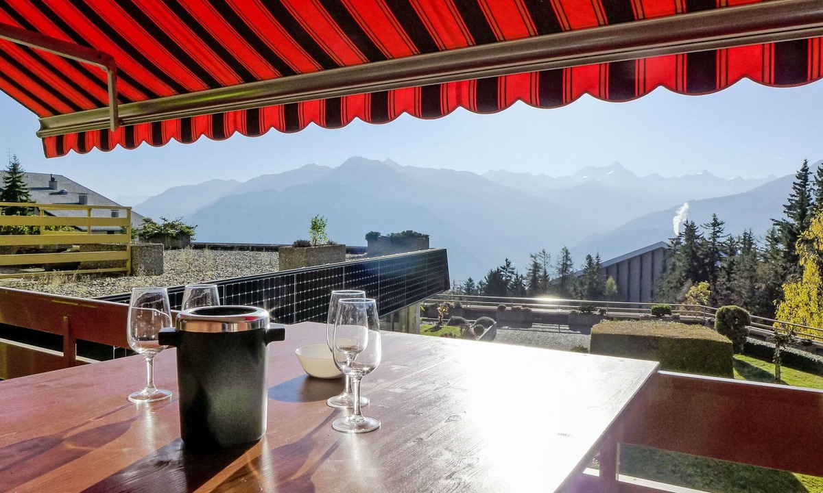 Randogne Apartment | Terrasse des Alpes 2006 by Interhome