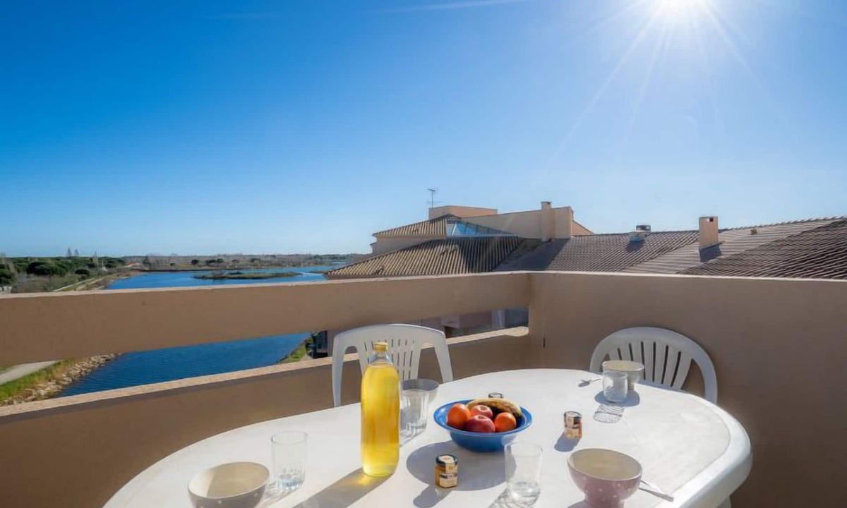 Le Grau-Du-Roi Apartment | Terrasse du Soleil by Interhome