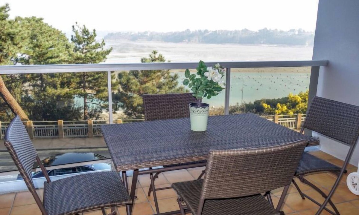 Dinard Apartment | Terrasses d'Emeraude by Interhome