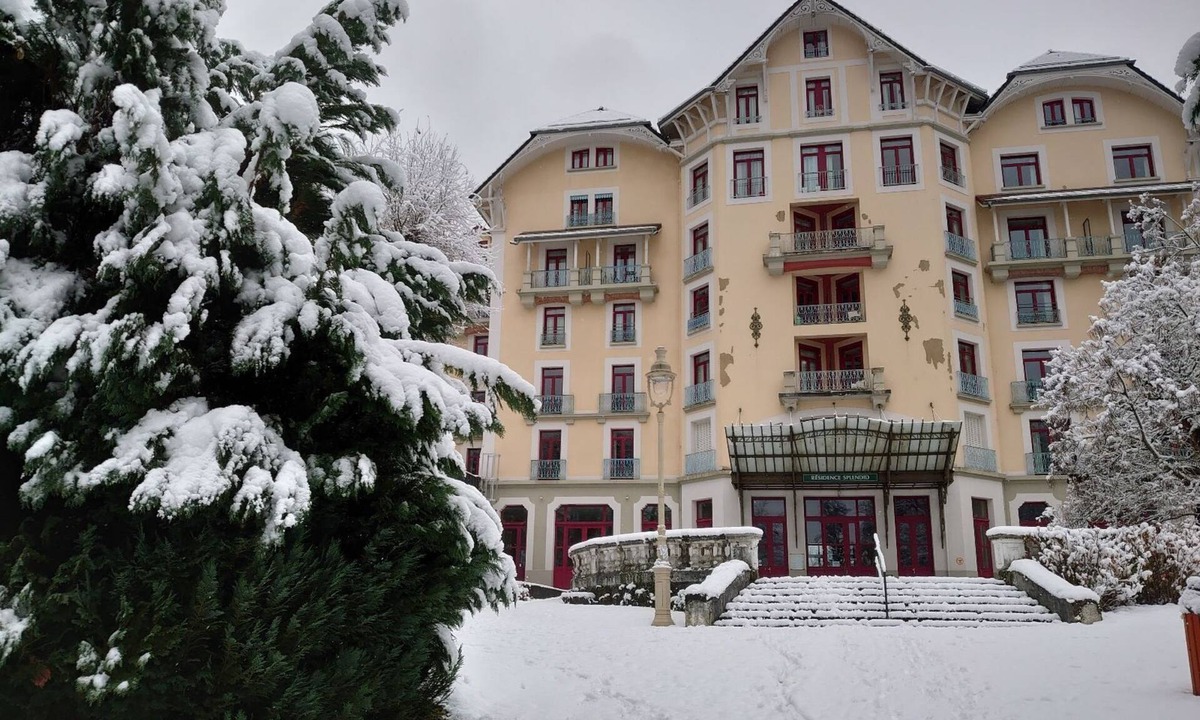 Allevard Apartment | Terres de France - Appart'Hôtel Le Splendid