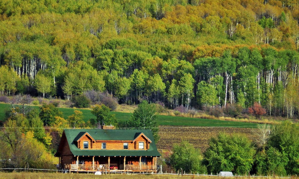Driggs Hostel | Teton Hostel HideAway