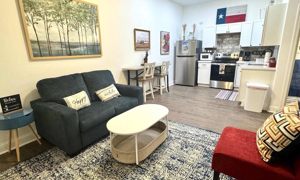 Nederland House | Texas Country 2BR/1BA