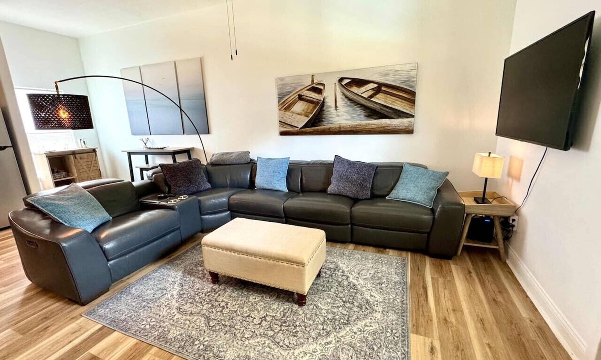 Nederland House | Texas Gulf Coast 3BR 1BA