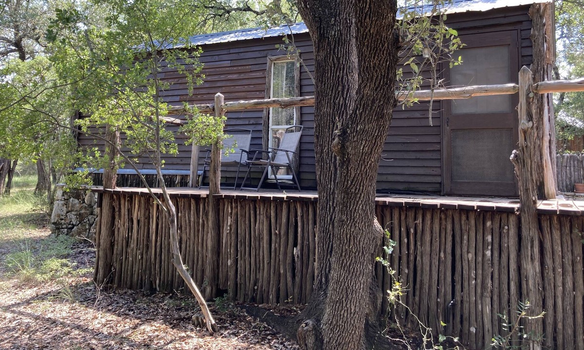 Round Mountain Cabin | Texas Hill Country Ranch Wildlife Fire Pit Private Deck Close to Parks