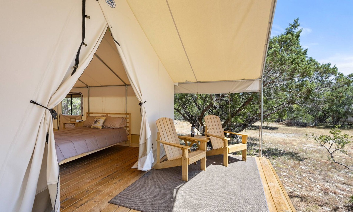 Boerne RV Rental | Texas Hill Country Glamping with Starry Night Sky