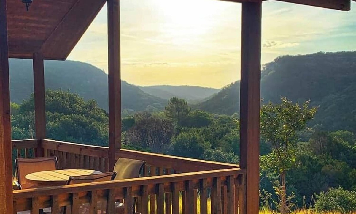 Medina Hotel | Texas Hill Country Resort