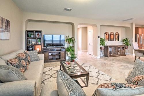 Manor House | Texas Home w/Patio & Grill ~ 16 Mi to Austin