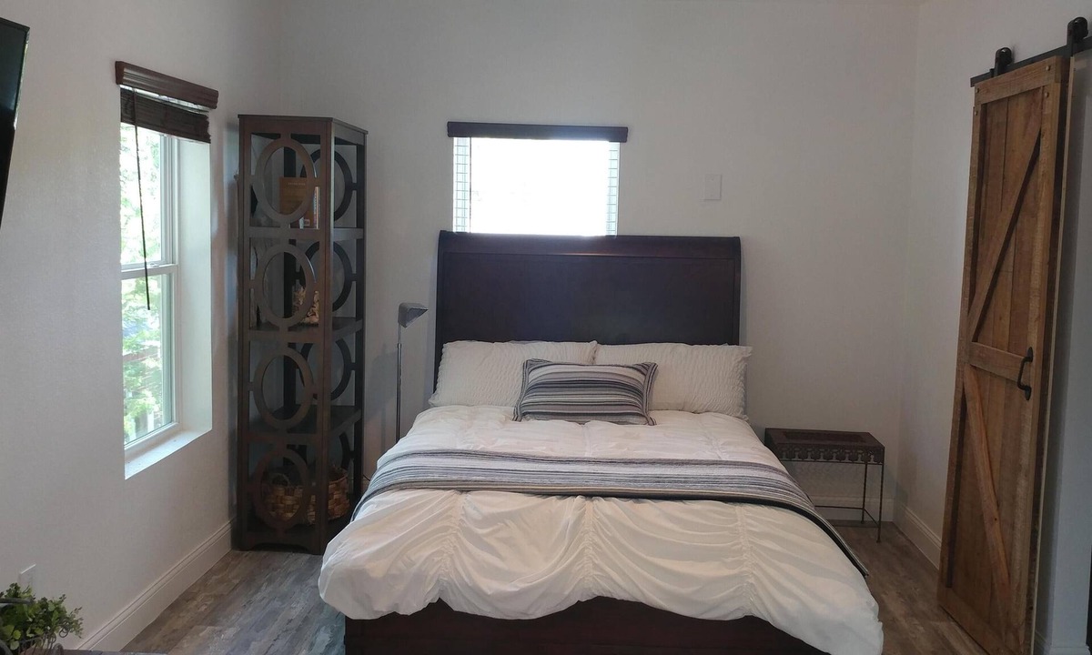 McKinney Apartment | Texas Loft is an upstairs studio efficiency apartment