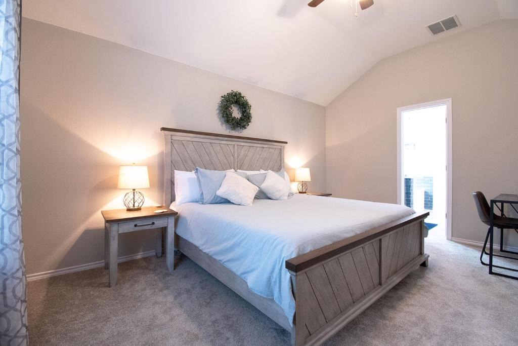 McKinney House | Texas Roots: King Beds and Modern Comfort