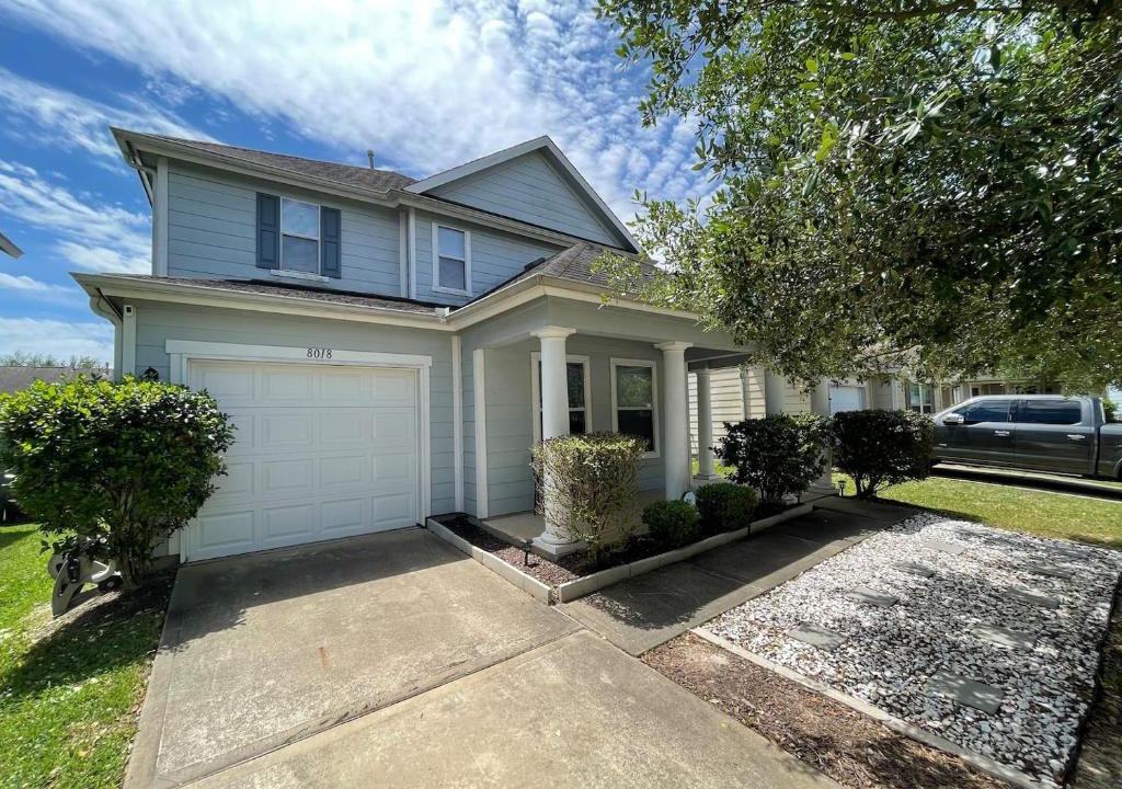 Humble Villa | TEXAS Sized! Humble Hideaway! Comfy home in Houston/IAH Airport/ Woodlands/Spring/Tomball