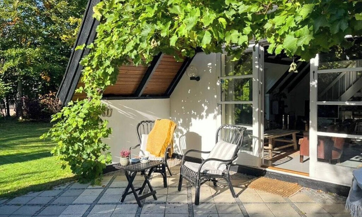 Udsholt Sand House | Thatched cottage near beach and protected nature
