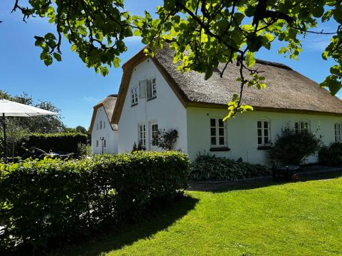 Lystrup House | Thatched country escape - Aarhus