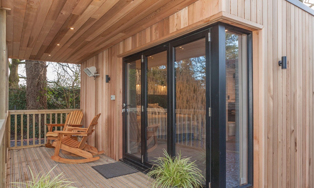 Ibsley Bed & Breakfast | Thatched Eaves