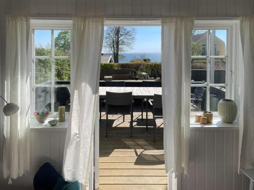 Kelstrup House | Thatched Wooden House With Sea View