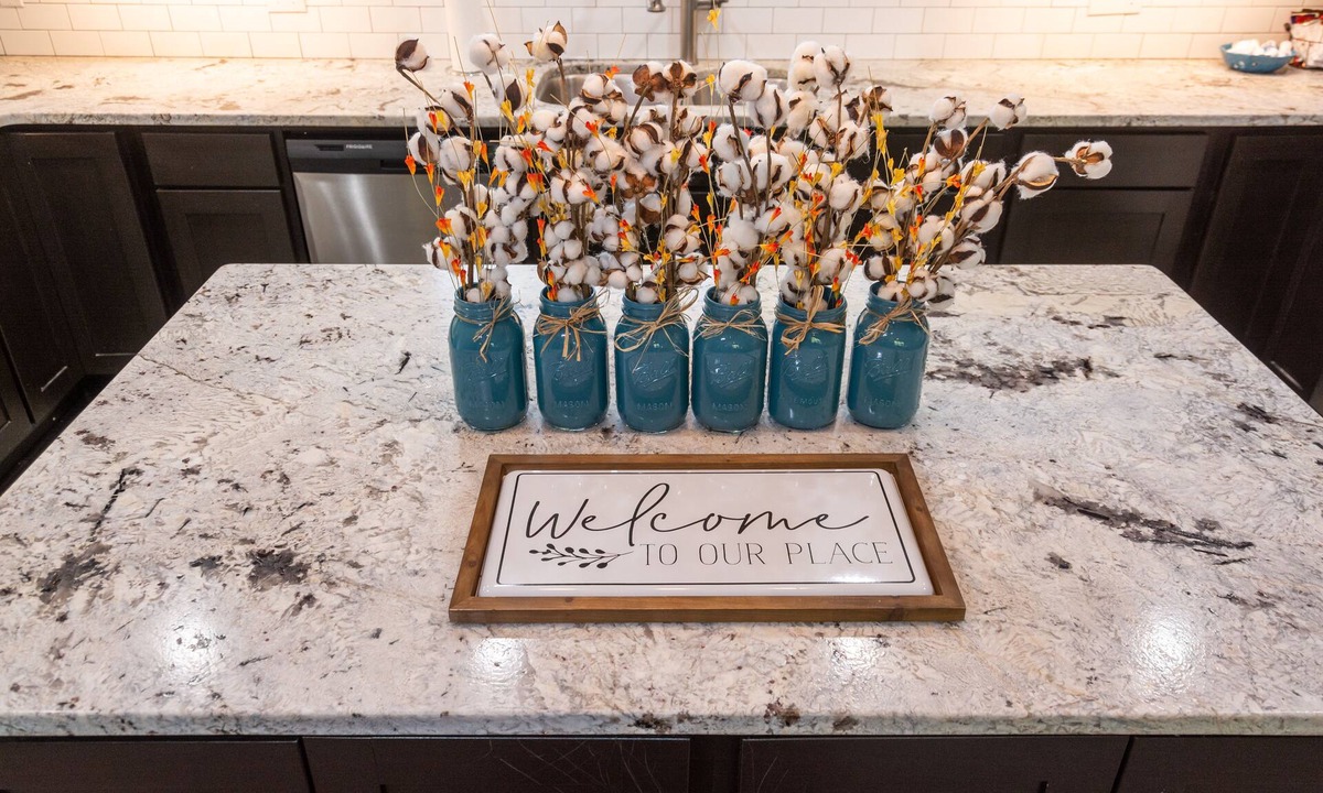 Bentonville House | The 1206 in Bentonville. Only a few May dates left, book before it’s gone!