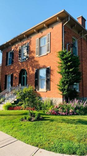 Prince Edward House | The 1885 Suites