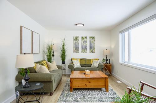 Trenton Villa | The 214 BnB