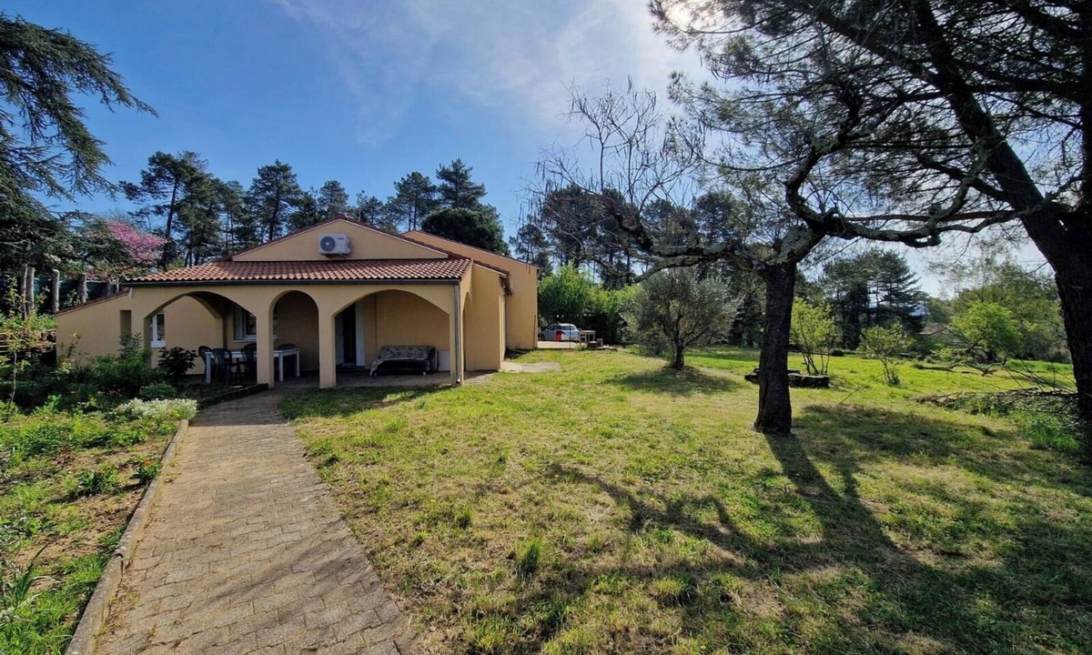 Ucel House | The 3 arcades