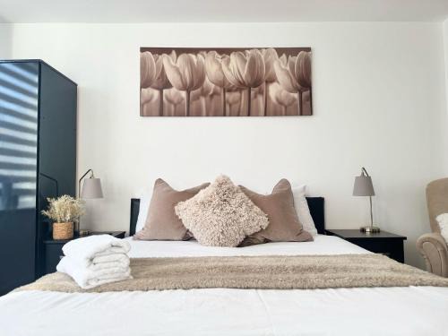 Lower Edmonton Bed & Breakfast | The 37 Suites