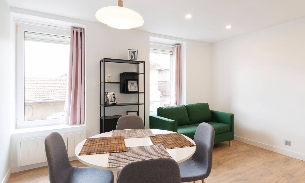 Jarny Apartment | The 4* Rose dragée apartment
