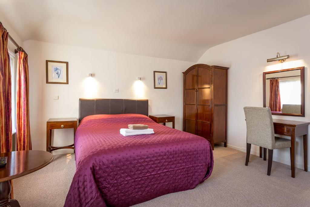 Tewkesbury Bed & Breakfast | The Abbey Hotel