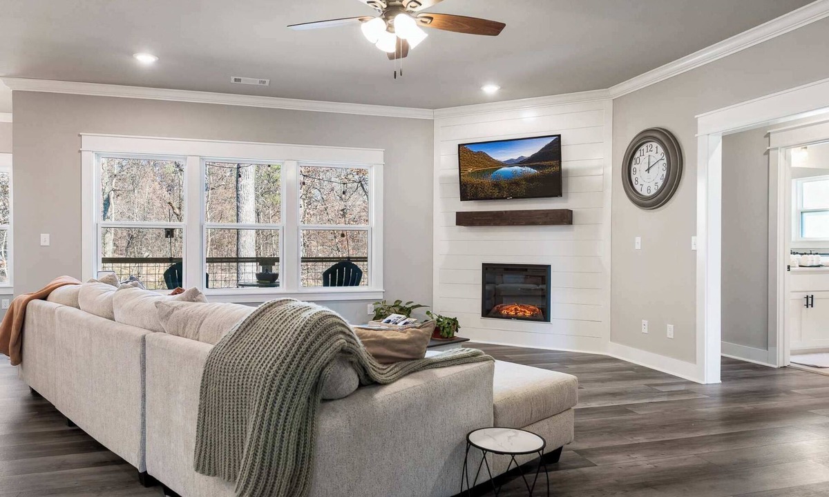 Bella Vista House | The Abode Summary: We