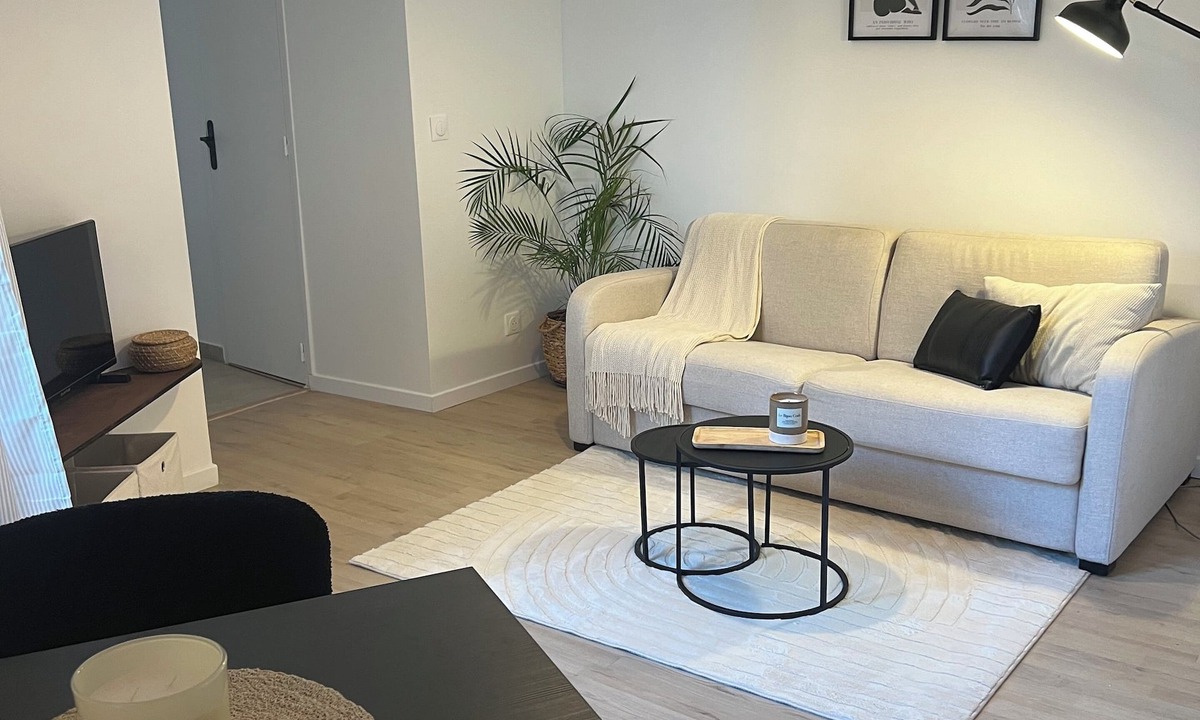 L'Isle-Adam Apartment | The Adamante Escape!