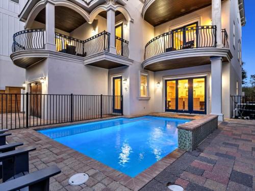 Frangista Beach House | The Adonis