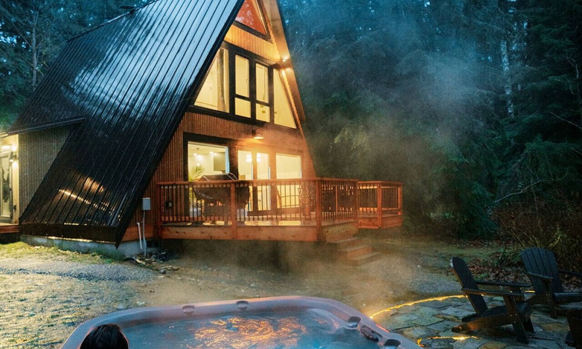 Index Cabin | The Adventure Frame- Hot Tub + Sauna + Cold Plunge