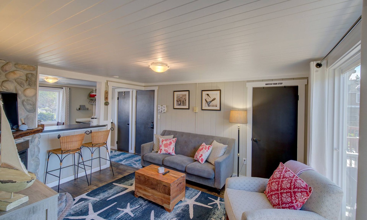 Long Beach Apartment | The Akari Bungalow #5