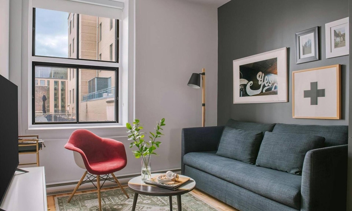 Old Montreal Apartment | The Alexander –1 Bedroom Suite w/Sofa Bed|Old Montreal