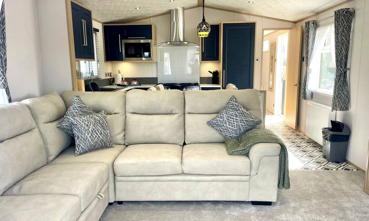 Hornsea House | The Anchorage - Deluxe Caravan
