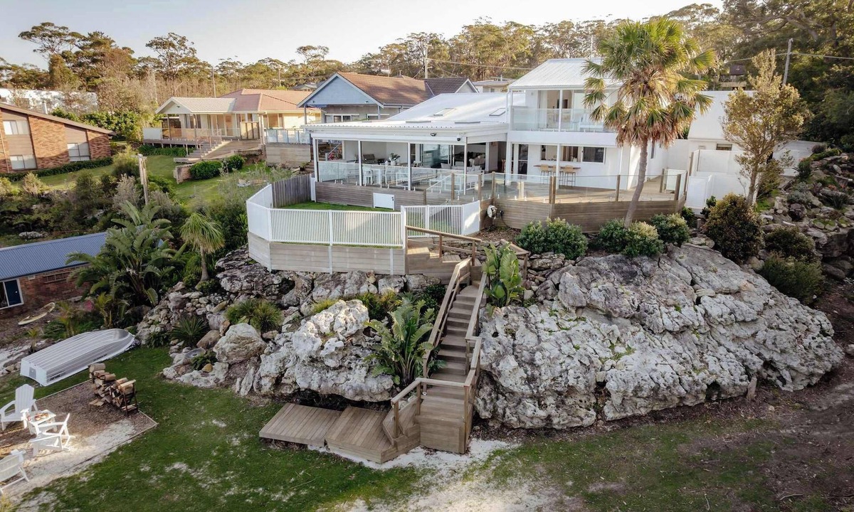 Wrights Beach House | 'The Anchorage' – Exclusive Beachfront Retreat