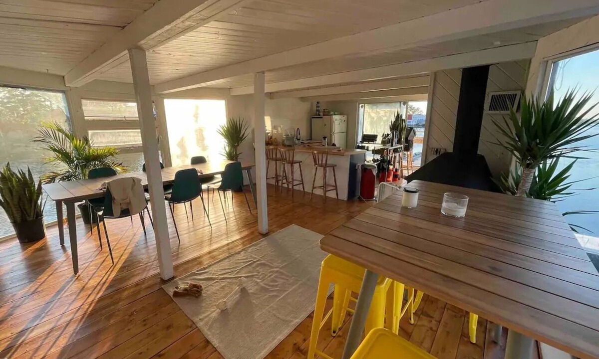 Queens Boat Rental | The Angelina