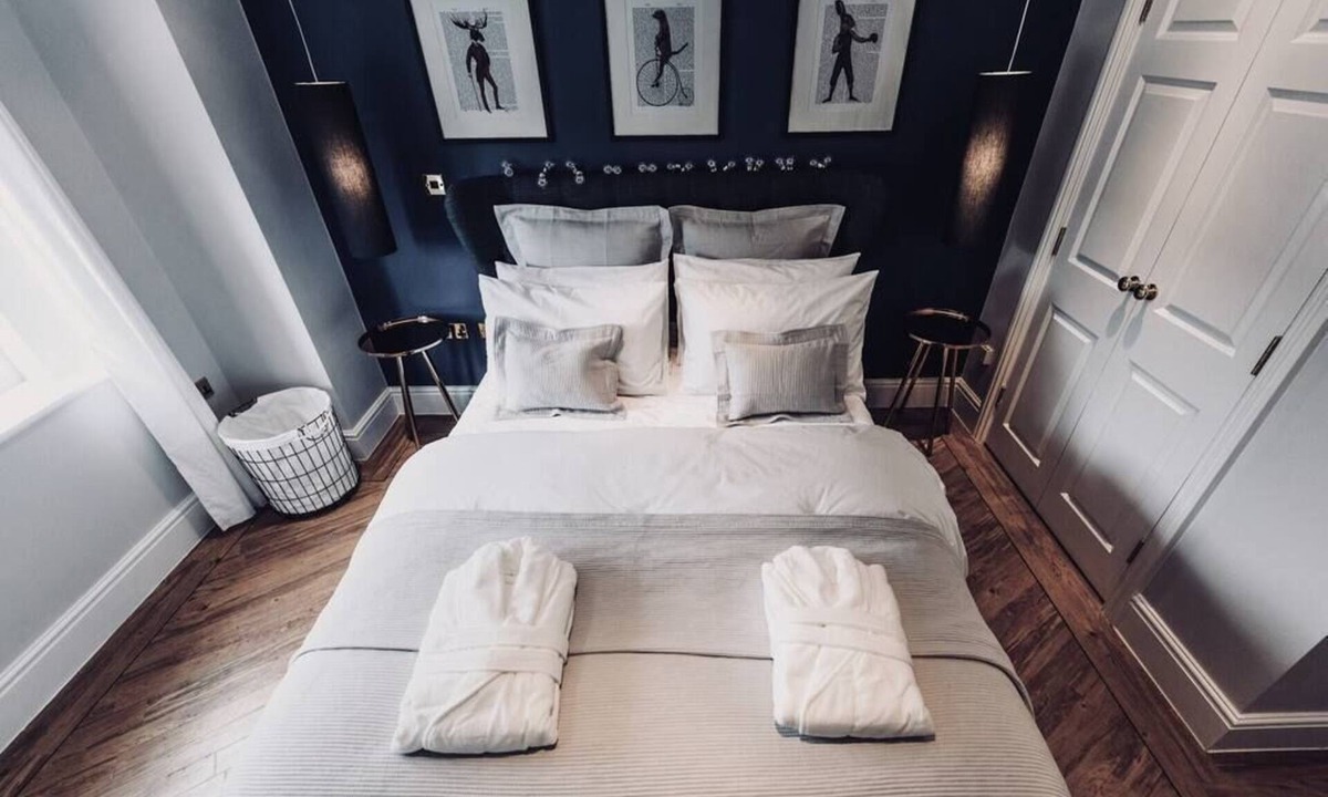 Broadway Apartment | The Apartment, Broadway