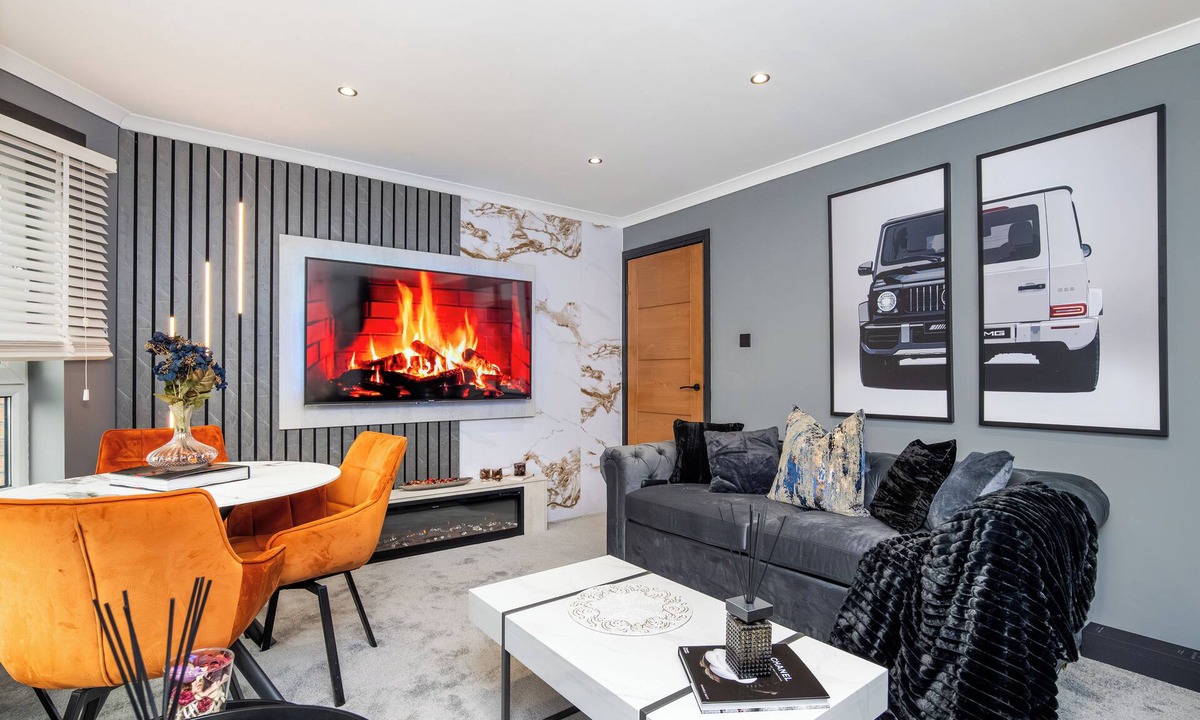 Hawkhead Apartment | The Apartment