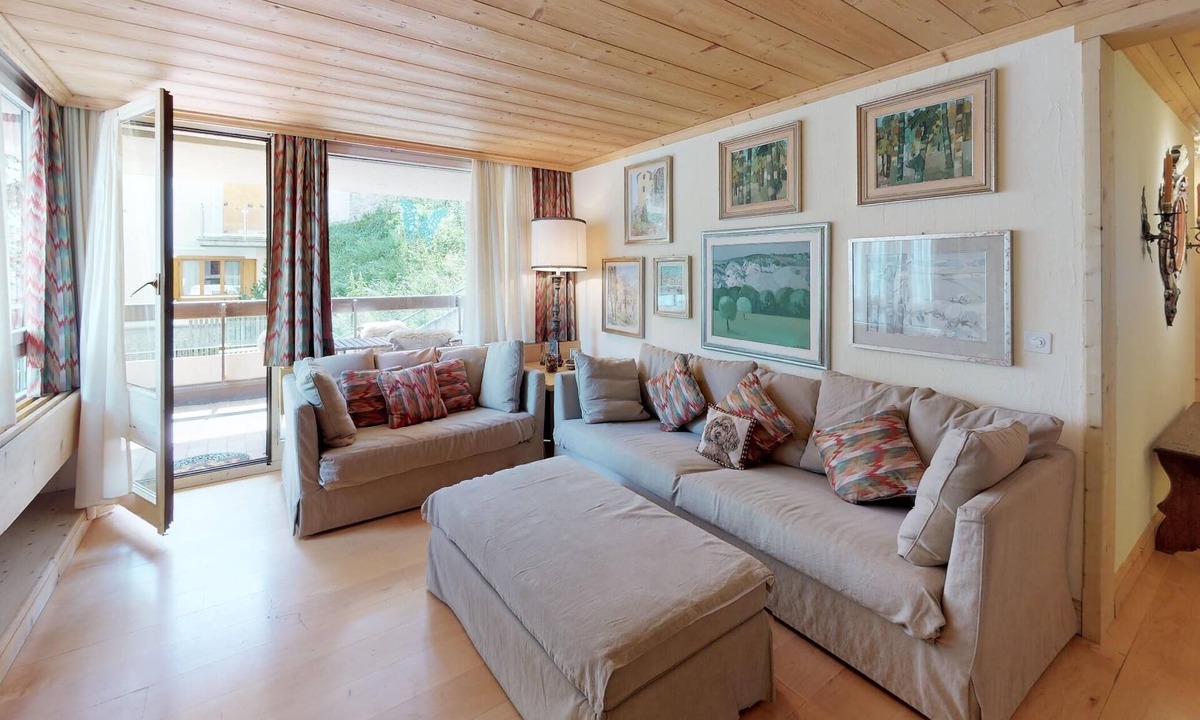 St. Moritz Apartment | The apartment house St.