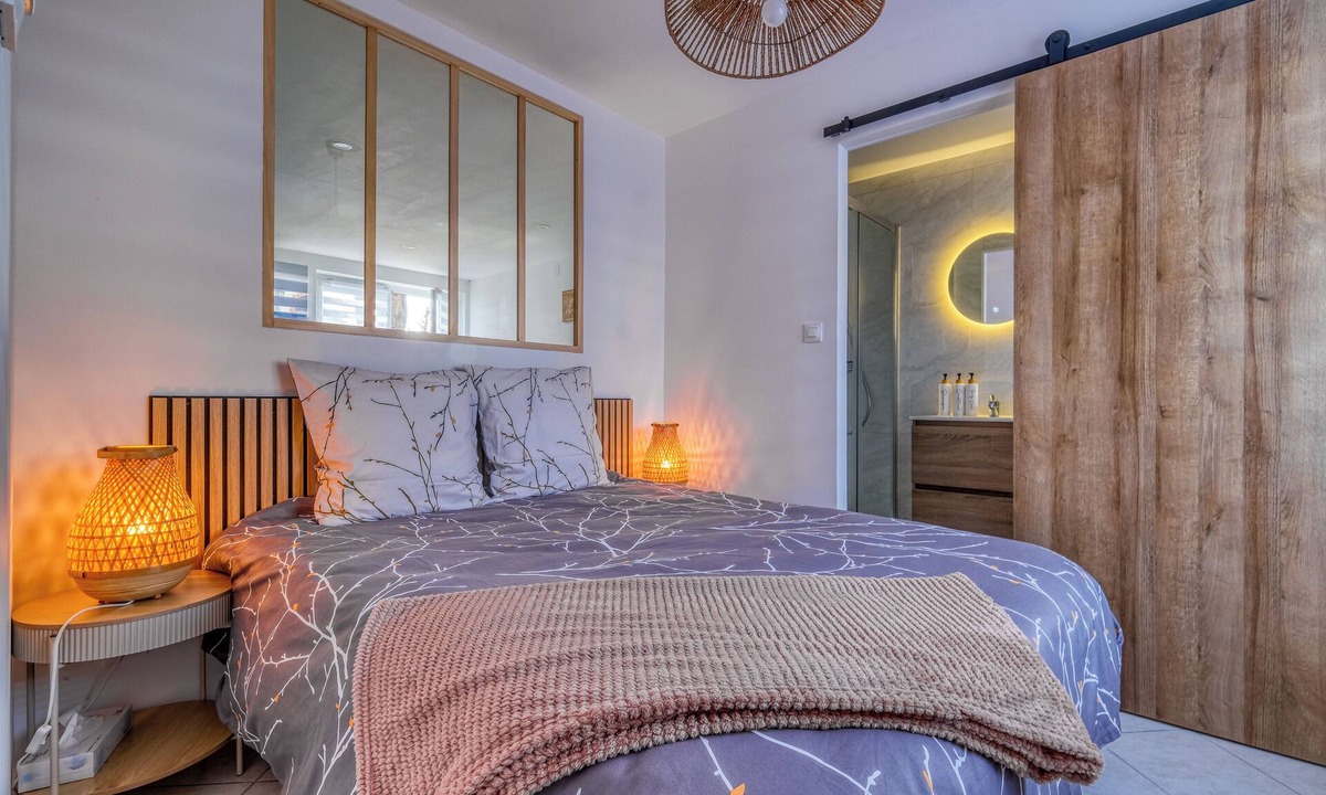 Mouroux Apartment | The apartment with terrace