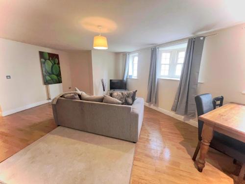 Shifnal Apartment | The apartments