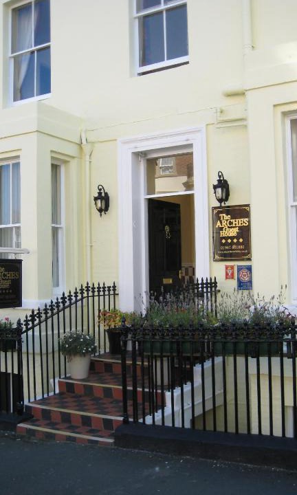 West Cliff Bed & Breakfast | The Arches Guest House