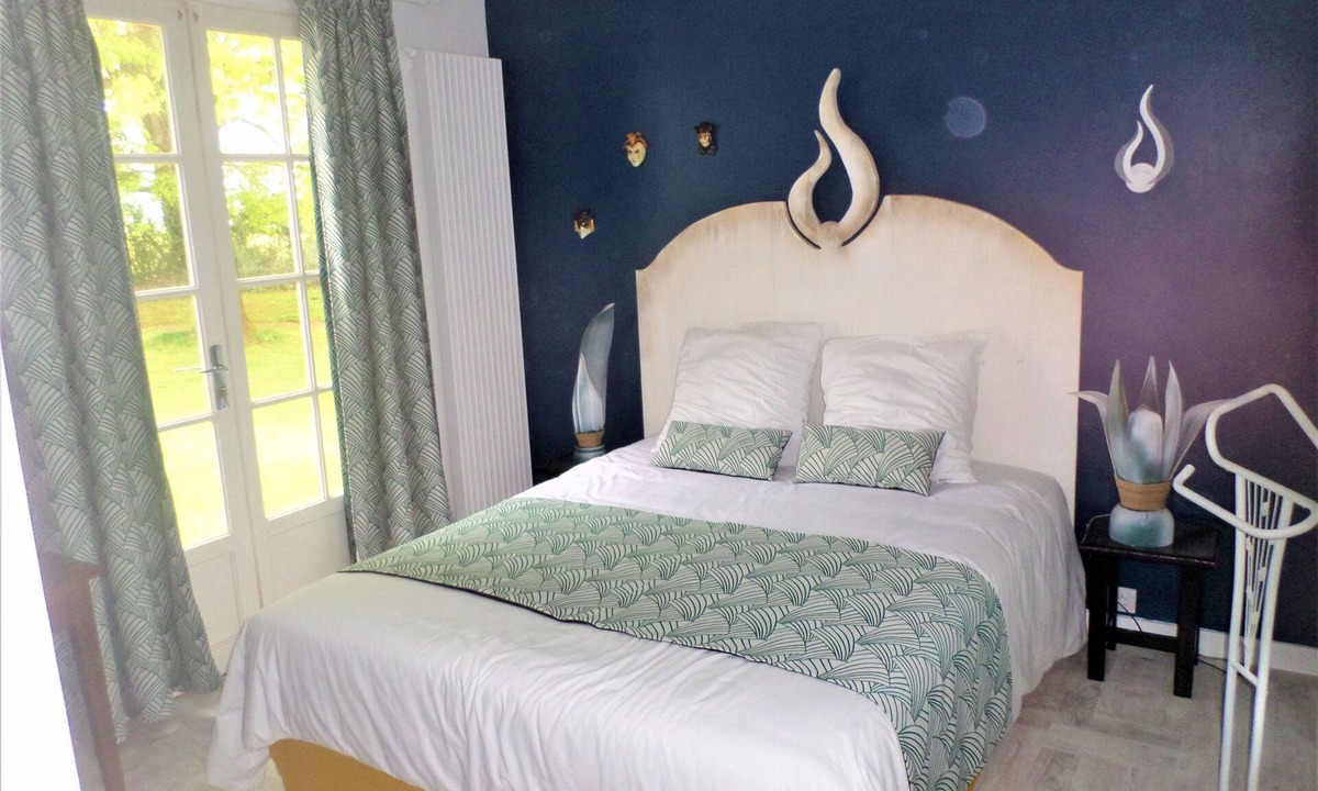 Breuil-Barret House | The Arlequin Room - Park View