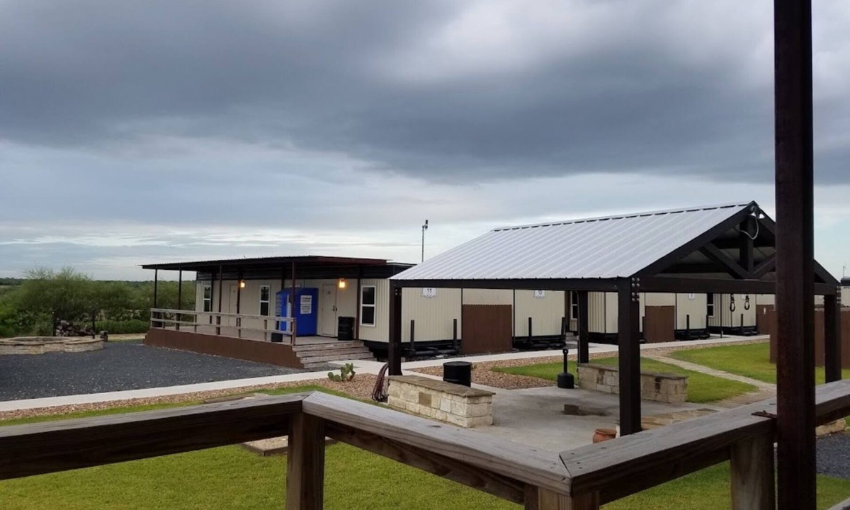 Karnes City Cabin | The Armadillo Hotel Karnes City