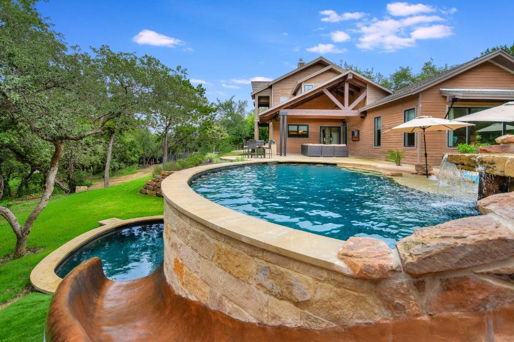 Glenlake House | The Arrive Playground Estate
