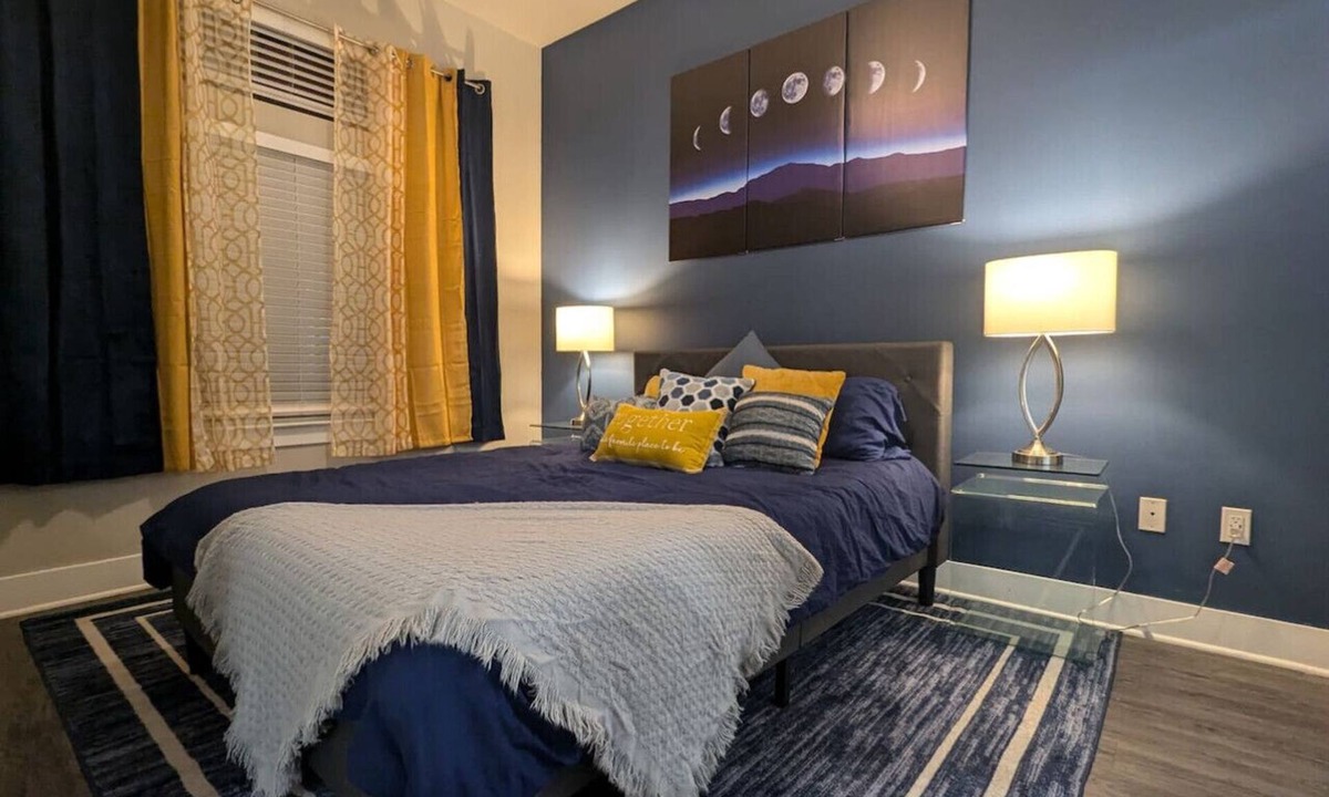 Nassau Bay Apartment | The Artemis by Space City Hospitality