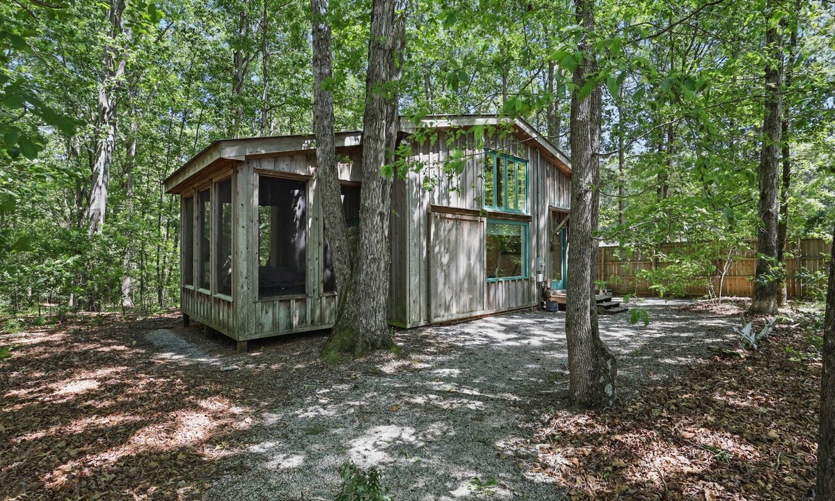 Athens House | The Artful Bungalow w/Loft