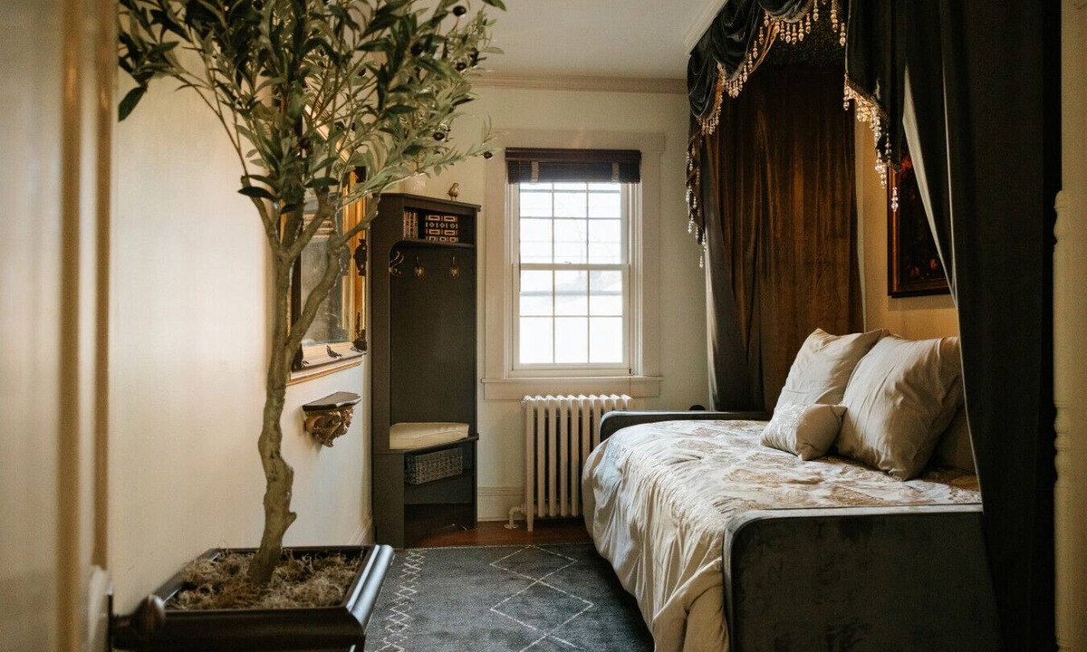 Lancaster House | The Ashfield House - Close to Downtown Lancaster