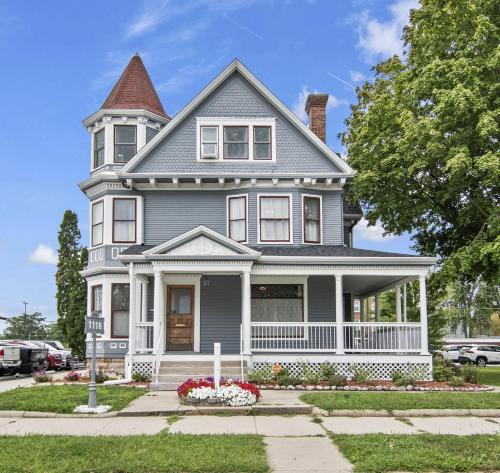Springfield Apartment | The Audrey - Springfield
