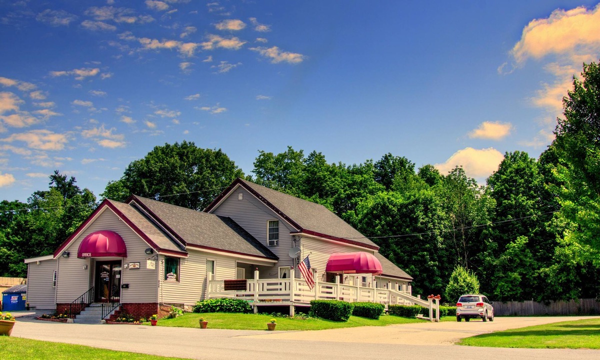 Bennington Hotel | The Autumn Inn