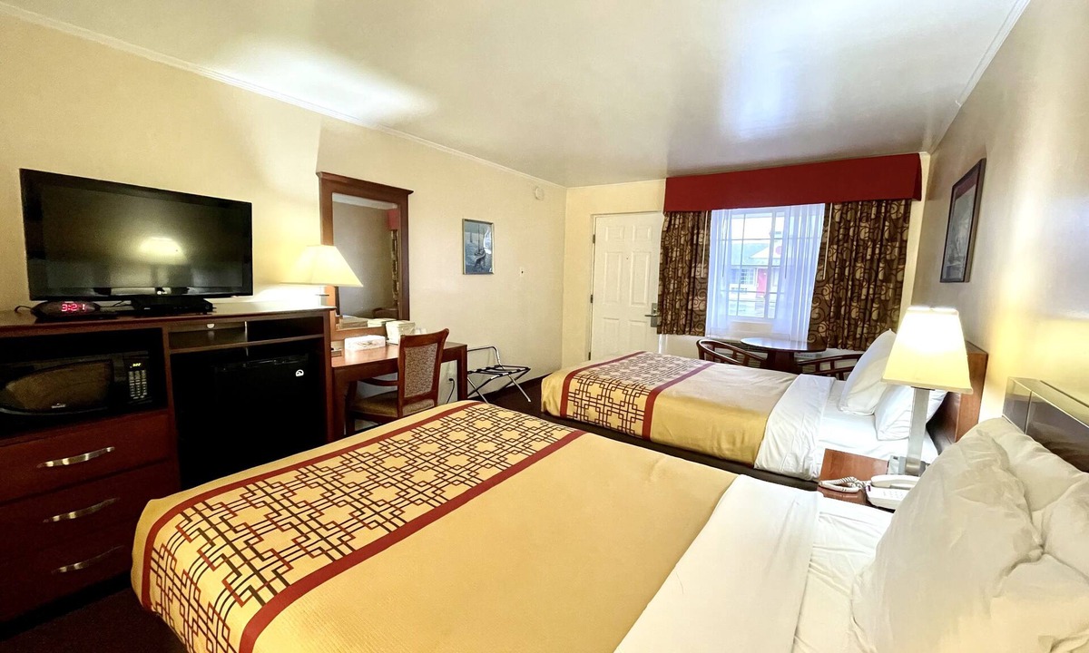 Somers Point Hotel | The Aventis Inn