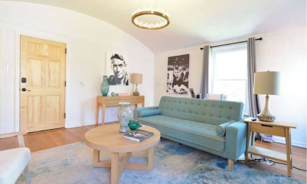 Grandview Heights Apartment | The Avenue Hot Tub Patio King Bed Pet Friendly Fast WiFi Gem of Grandview